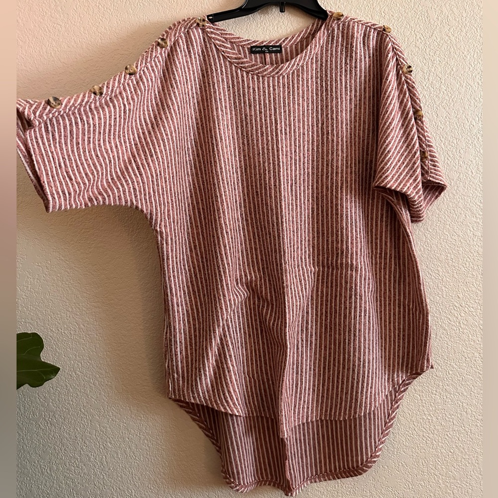 Women's blouse size 2X.